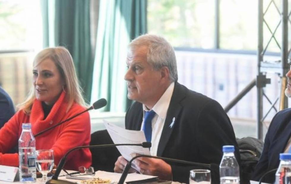 Perczyk anunció la conformación de mesas de trabajo "para avanzar con la extensión horaria" en escuelas primarias | Actualidad