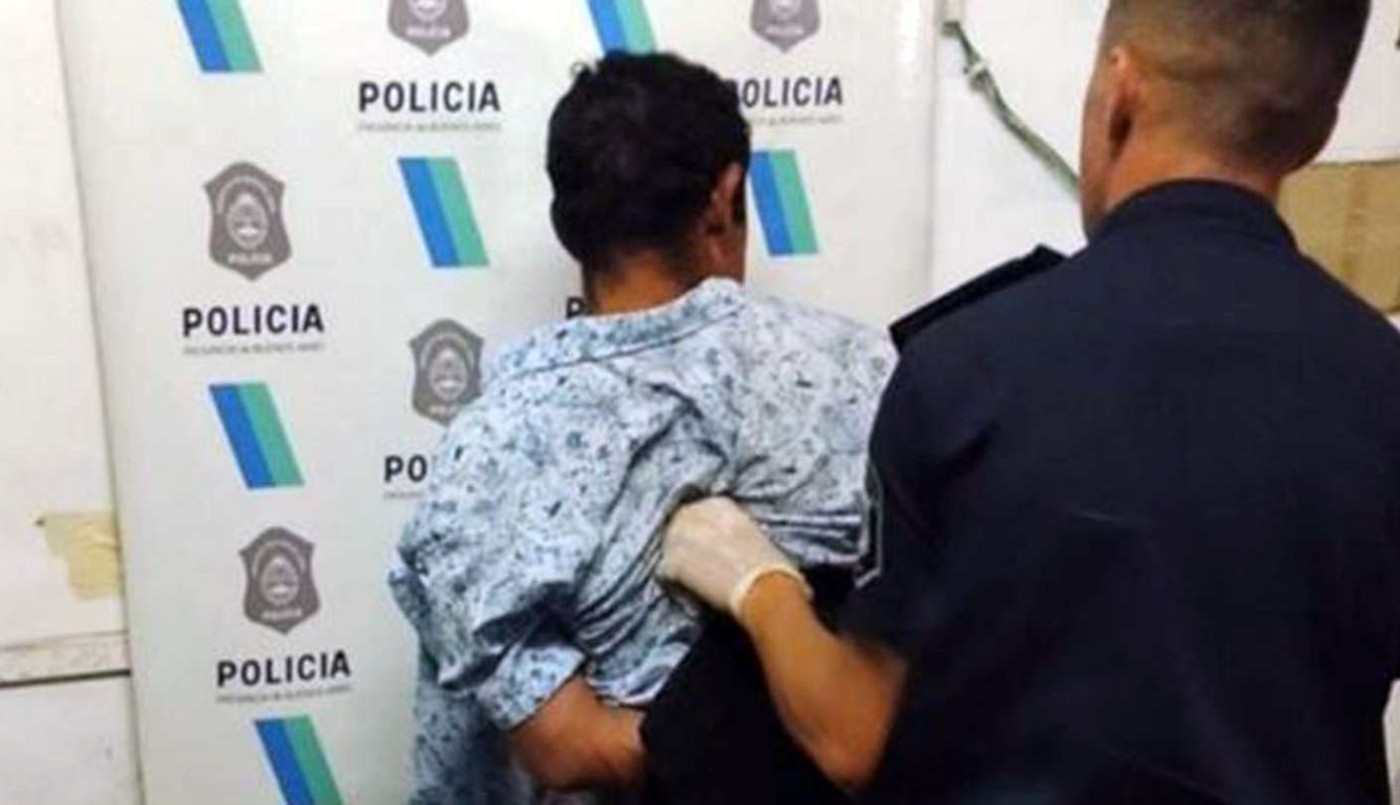 Una mujer y su hija de 5 años fueron abusadas en plena calle cuando salieron a hacer las compras | Actualidad