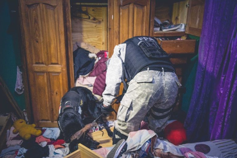 Córdoba: FPA cerró un kiosco de drogas y detuvo a una mujer en barrio San Roque | Córdoba