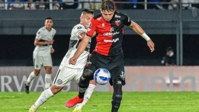 Escándalo en la Copa Libertadores: A Colón le anularon dos goles legítimos | Deportes
