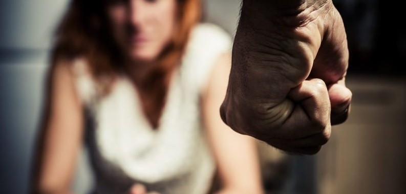 Acusado de violencia de género donará leche y fideos para no ir preso | Actualidad