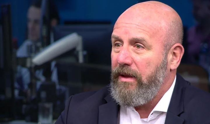 Nuevo "cuento del tío" telefónico a un diputado con la excusa de la vacuna | Actualidad