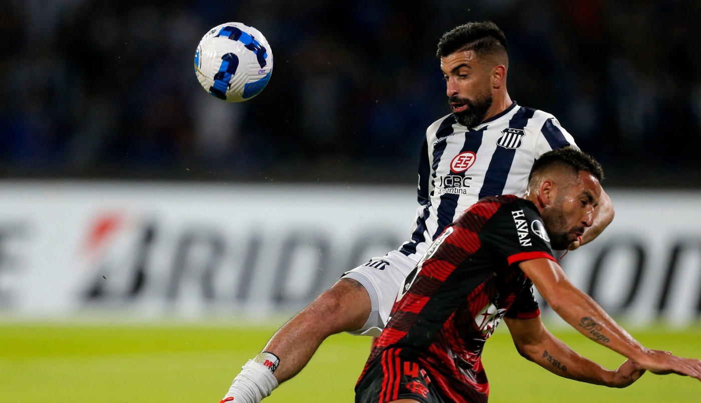 Pedro pone el 2 a 2 en el Kempes entre Talleres y Flamengo | Deportes