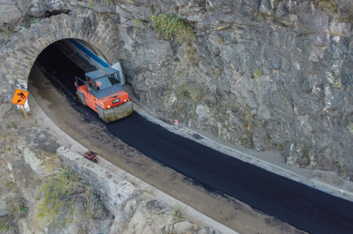 Etapa final de la pavimentación del Camino Los Túneles | Córdoba