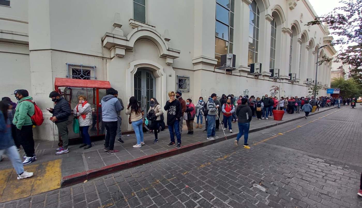 Anses abrió sus puertas para atender al público por la alta demanda de trámites | Córdoba