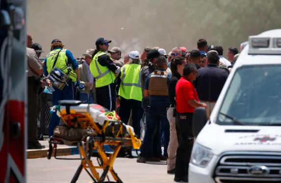 Masacre en una escuela de Texas: murieron 14 chicos por un tiroteo | Internacionales