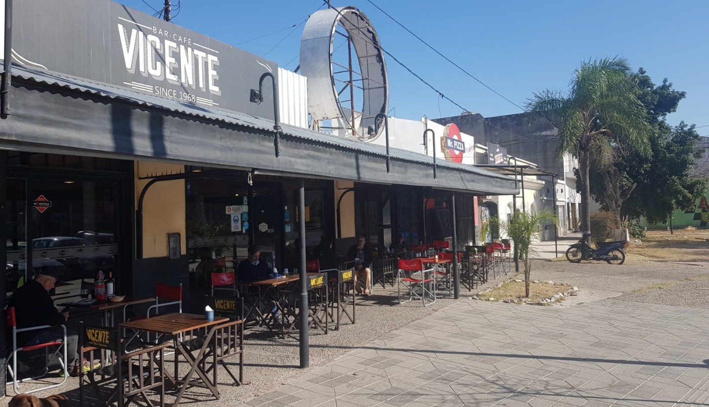 Le arrebataron el celular a un jubilado en un bar de San Vicente | Córdoba