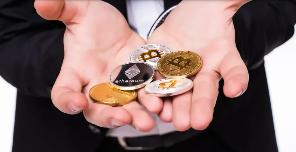 Criptomoneda “One Coin”, 14 personas responderán en juicio por estafas | Córdoba