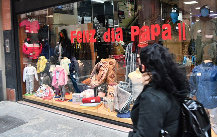 Modalidad de apertura comercial durante fin de semana extra largo | Córdoba