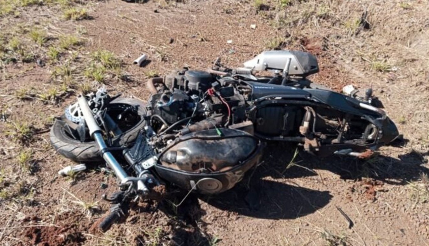 Misiones: un chofer de camiones circulaba con sobrepeso, perdió una rueda y mató a un motociclista | Actualidad