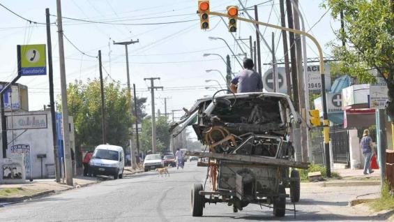 Ahora se necesitan $100 mil para no ser pobre | Política y economía