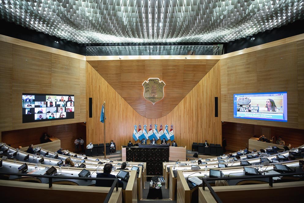 El radicalismo rechaza la “re-re” de los intendentes | Córdoba