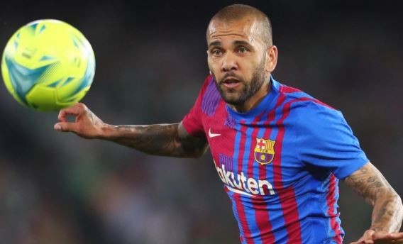 La curiosa búsqueda de equipo por Instagram de Dani Alves tras quedar libre del Barcelona | Deportes