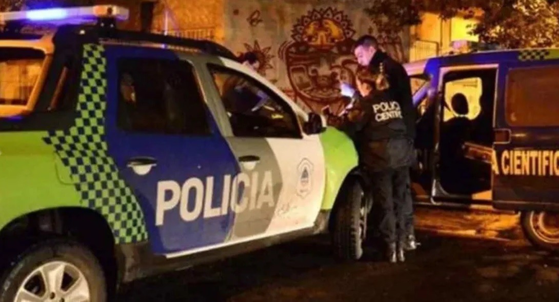 Ladrón de 17 años quiso asaltar a un repartidor: era un policía que se defendió y lo mató | Actualidad