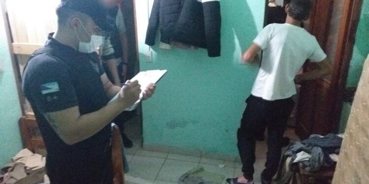 Un hombre de 69 años conoció a una chica de 19 en las redes sociales y la invitó a su casa: era una viuda negra que le robó 700.000 dólares | Actualidad