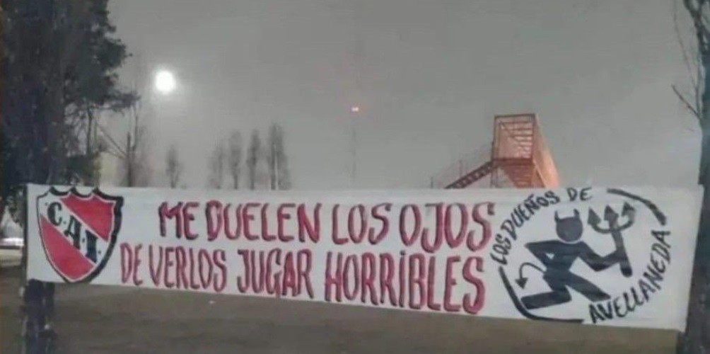 Pasacalles amenazantes a jugadores de Independiente en la previa del clásico ante Racing | Deportes