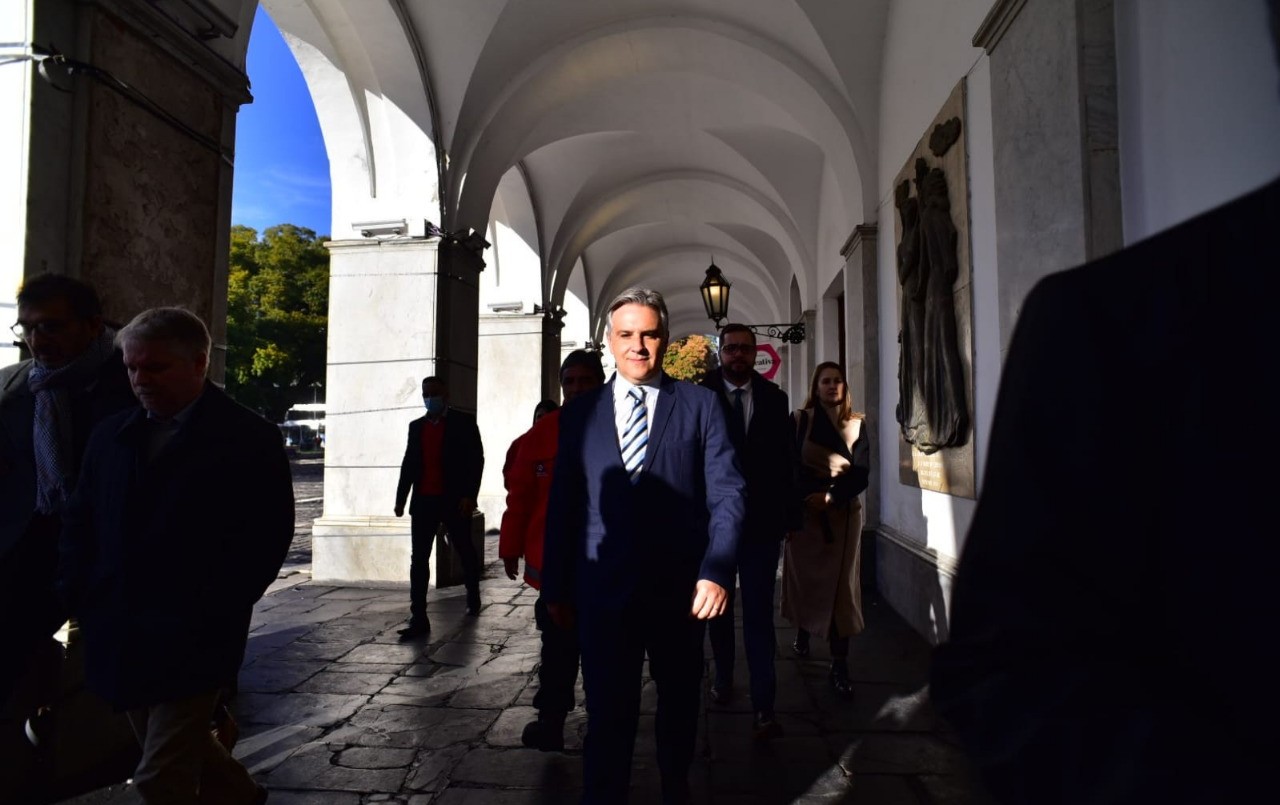 Llaryora descartó cambios en su gabinete tras la polémica por los gastos | Córdoba