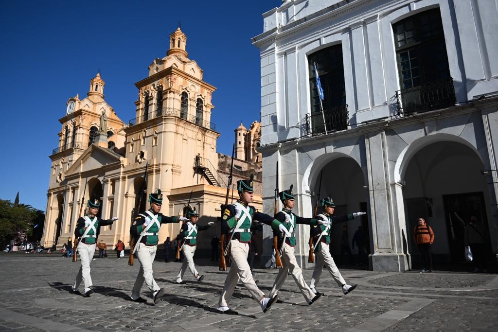 Ya se realiza el cambio de guardia en el cabildo de Córdoba | Córdoba