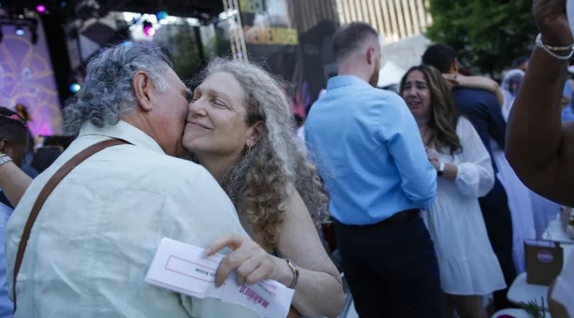Se casaron 500 parejas de Nueva York cuyos compromisos fueron interrumpidos por la pandemia | Internacionales