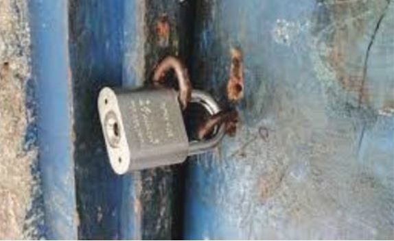 Su pareja la encerró en la habitación y fue rescatada gracias al llamado de su hijo a la Policía | Actualidad