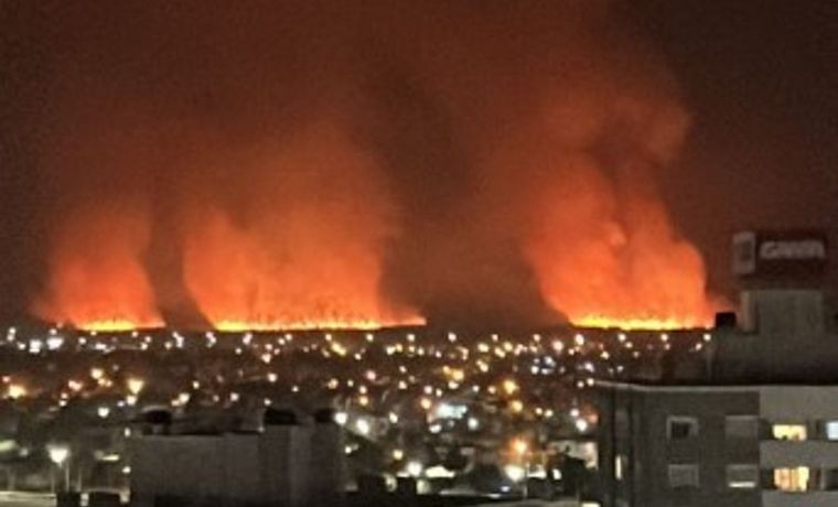Se logró contener el incendio en la zona del aeródromo La Mezquita | Córdoba