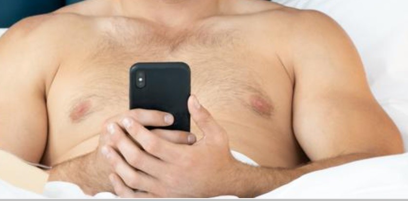 Enfermero conoció a una mujer en redes, intercambió fotos íntimas y comenzó a extorsionarlo: "Soy menor" | Actualidad