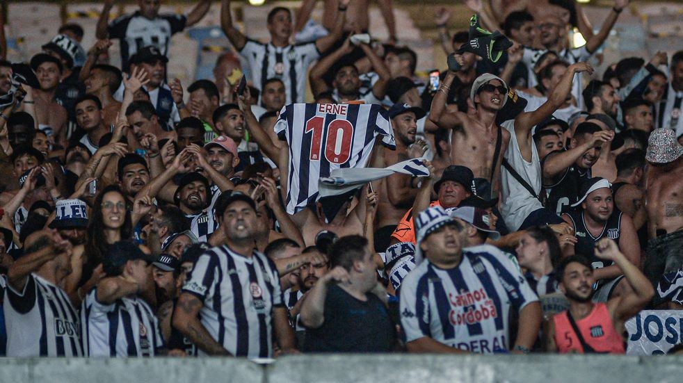Tres mil hinchas de Talleres estarán en Liniers pese a la prohibición | Deportes