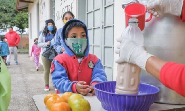 Unicef alertó que más de un millón de niños y adolescentes saltean una de las comidas | Actualidad