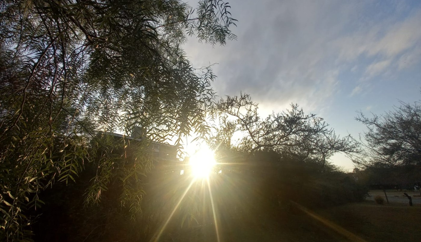 Alerta por fuertes vientos, moderado ascenso de temperatura, máxima de 16° | Córdoba