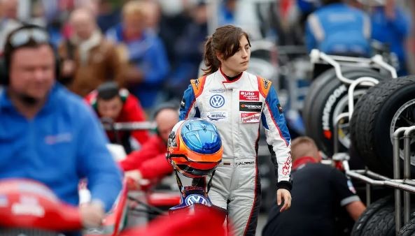 Polémica en la F1: el CEO Stefano Domenicali dijo que no cree que haya lugar para que corran mujeres | Deportes