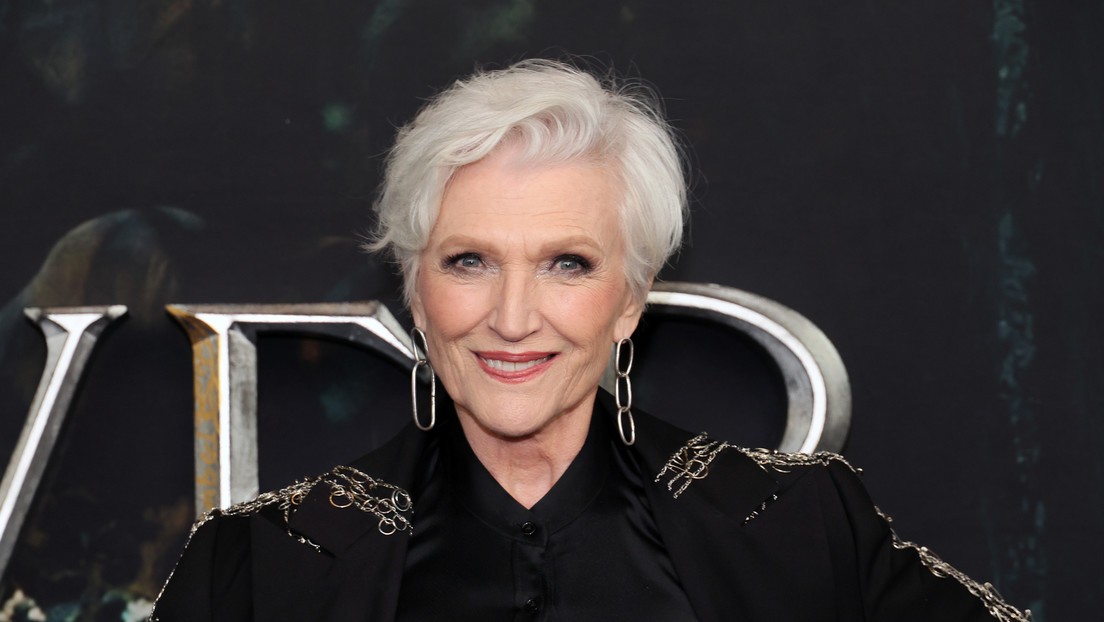 La madre de Elon Musk duerme en el garaje cuando visita a su hijo | Curiosidades