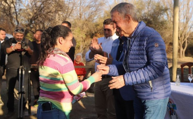 Schiaretti instala la opción de la “Tercera Vía”, para saltar la grieta | Córdoba