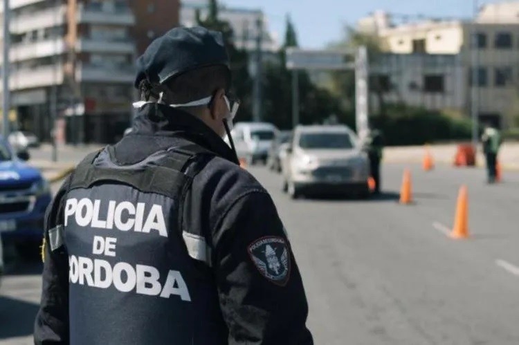 Murió un motociclista al chocar contra un poste | Córdoba