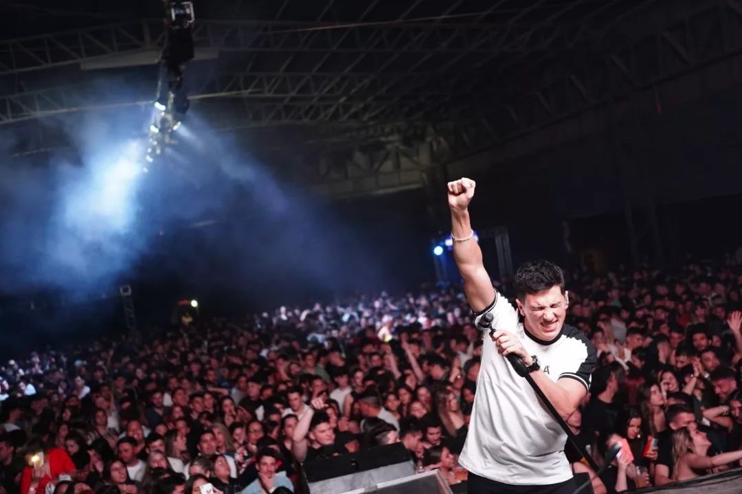 Q’ Lokura hizo vibrar de cuarteto el Arena Espacio | Espectáculos