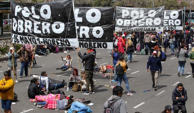 Luego de tres días de protestas, los piqueteros levantaron el acampe en la 9 de Julio | Actualidad