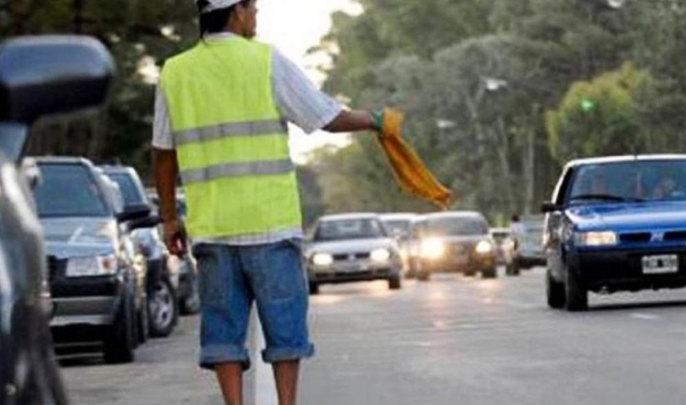 Reclaman denunciar la presencia de los "trapitos" en River: piden hasta 6 mil pesos por auto | Actualidad