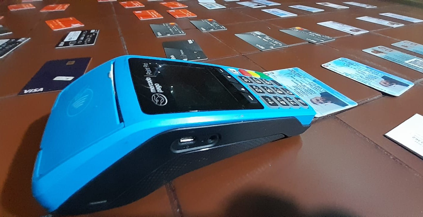 Estafas con tarjetas de crédito, detuvieron a 17 personas | Córdoba