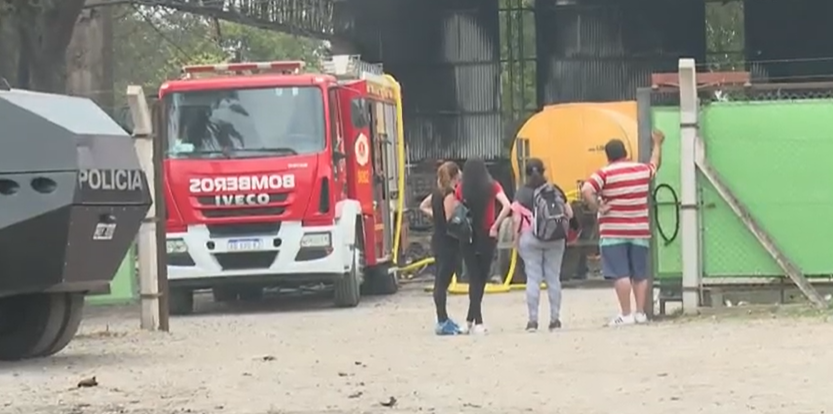 Córdoba: Bomberos controlaron un incendio en un depósito | Córdoba