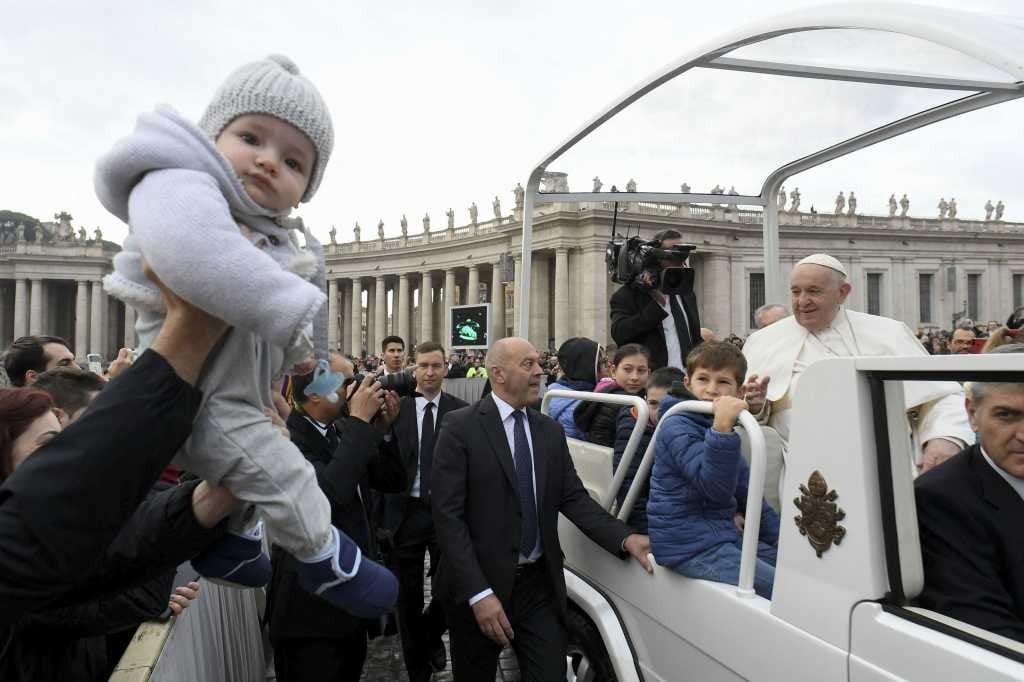 El Papa pide a Dios que "se dé prisa" en acabar con la guerra de Ucrania y condena ataques con misiles | Actualidad