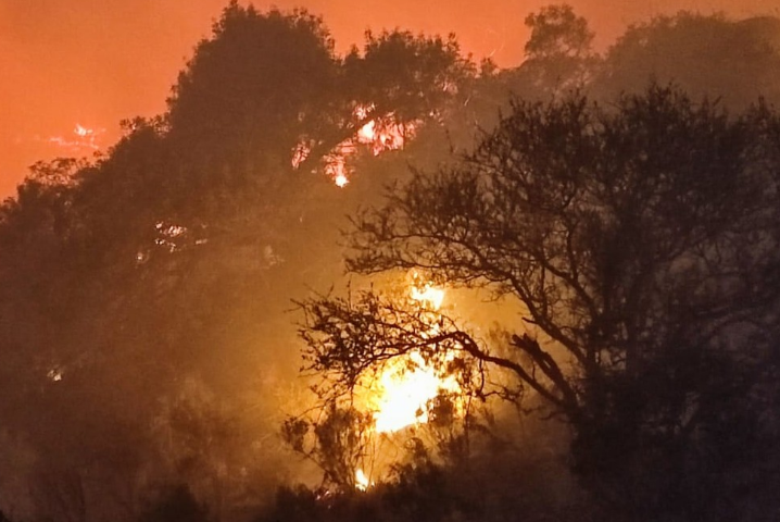 La Provincia asiste a evacuados por incendios en departamento Pocho | Córdoba