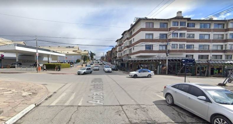Bariloche: Delante de sus hijos, tomó del cuello a un empleado del estacionamiento medido | Actualidad