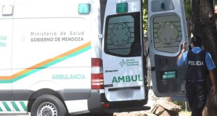 Llevaba a su hijo en bicicleta y fueron atropellados: ambos murieron en el acto y el conductor escapó | Actualidad