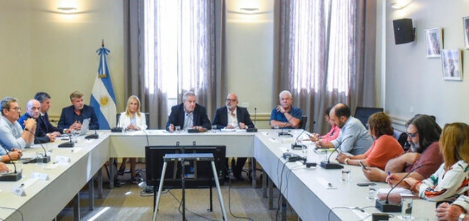 Comenzó la paritaria docente nacional: reclamaron "aumento de salario que supere la inflación" | Actualidad