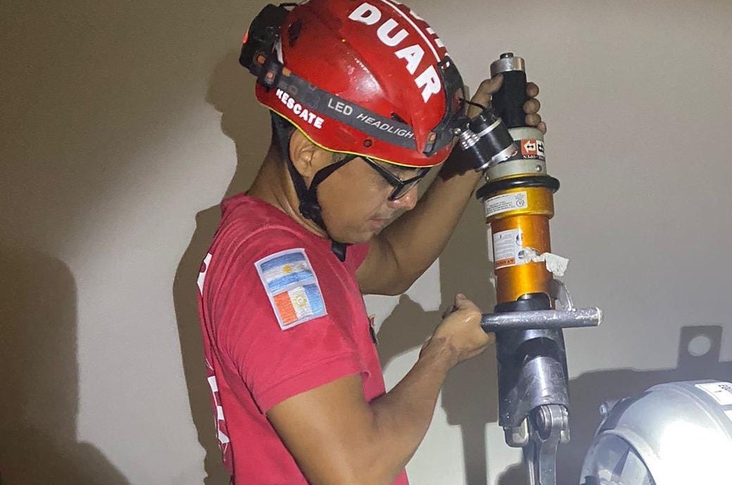 Quedó atrapada en el ascensor y la rescató personal del DUAR | Córdoba