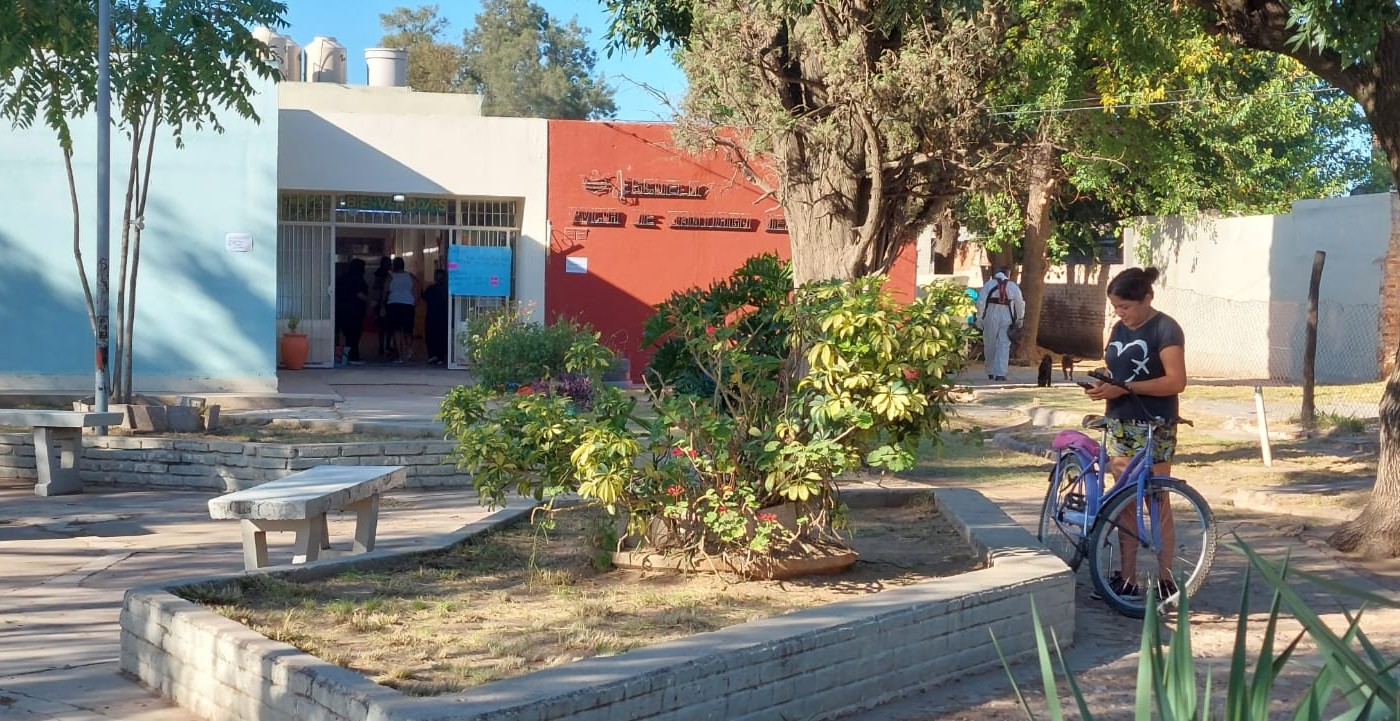 Violento robo a mano armada en un colegio de Villa El Libertador | Córdoba