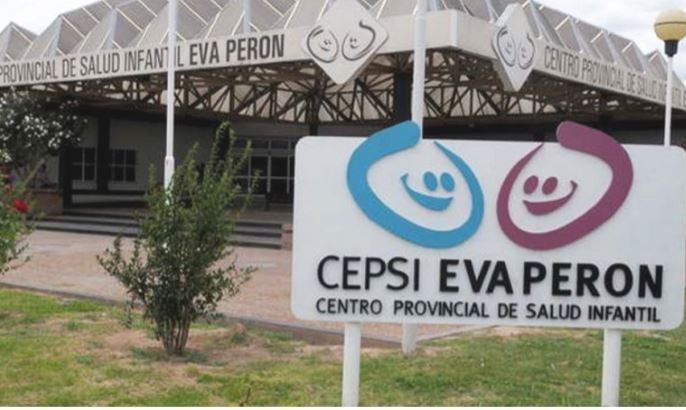 Un niño de 3 años sufrió un paro cardíaco tras quedar atrapado entre los barrotes de una cama | Actualidad