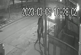 Con mamá no: intentaron robarle y su hijo salió a defenderla | Córdoba