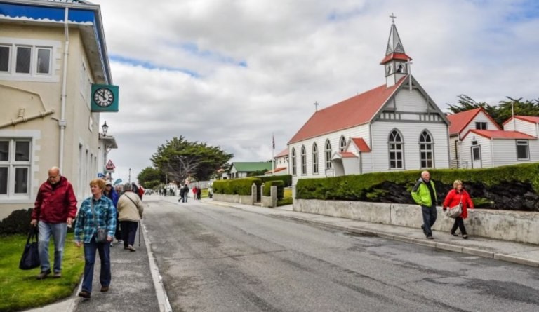 Cuántos habitantes de las Islas Malvinas se definen como argentinos | Actualidad