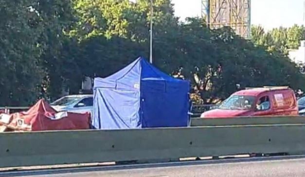 Una mujer policía murió tras recibir un adoquinazo en el pecho | Actualidad