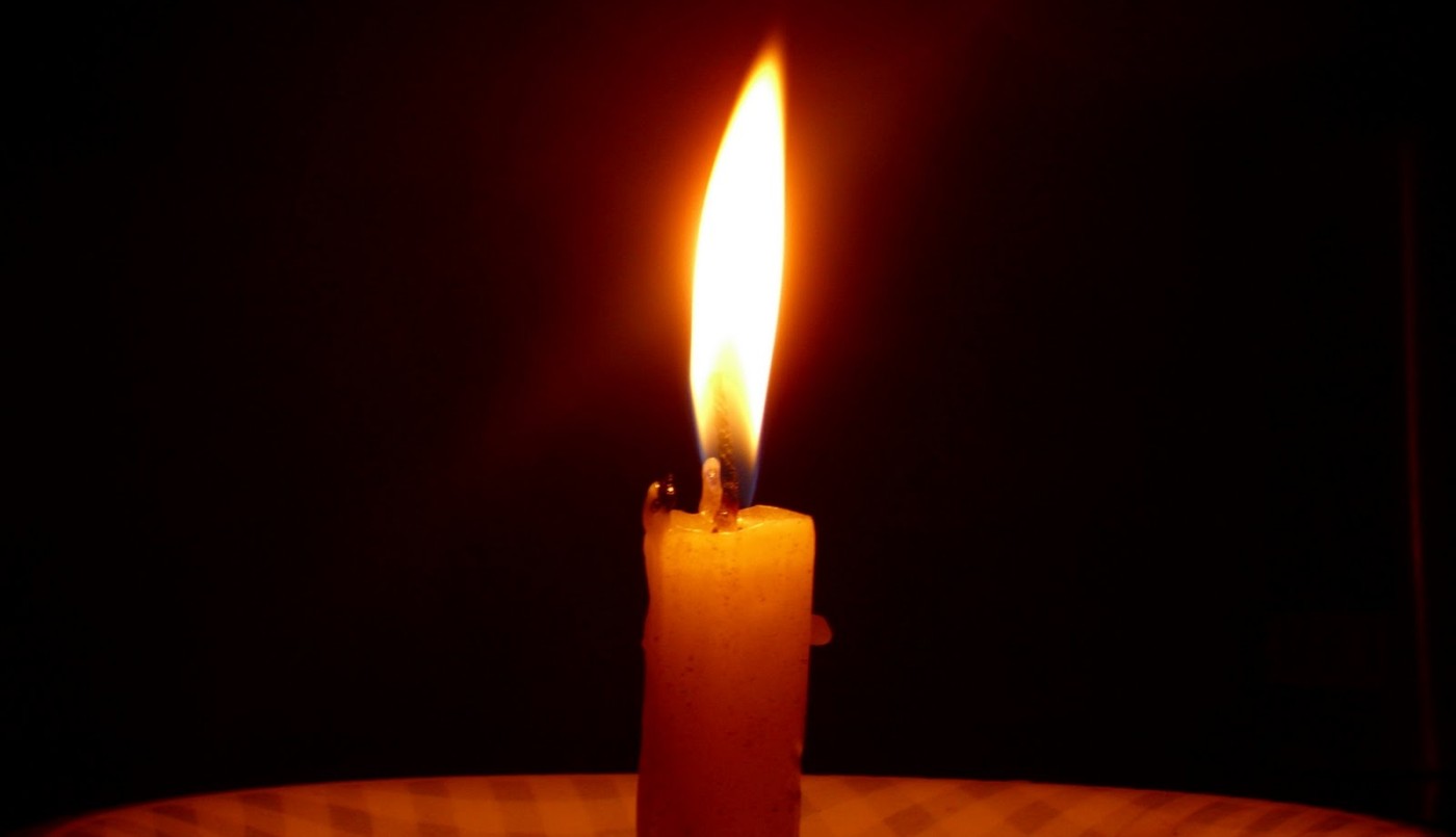 Murió calcinada tras pender una vela cuando se le cortó la luz | Actualidad